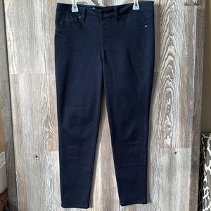 Hot in Hollywood dark denim, super skinny, pull on jeggings, L